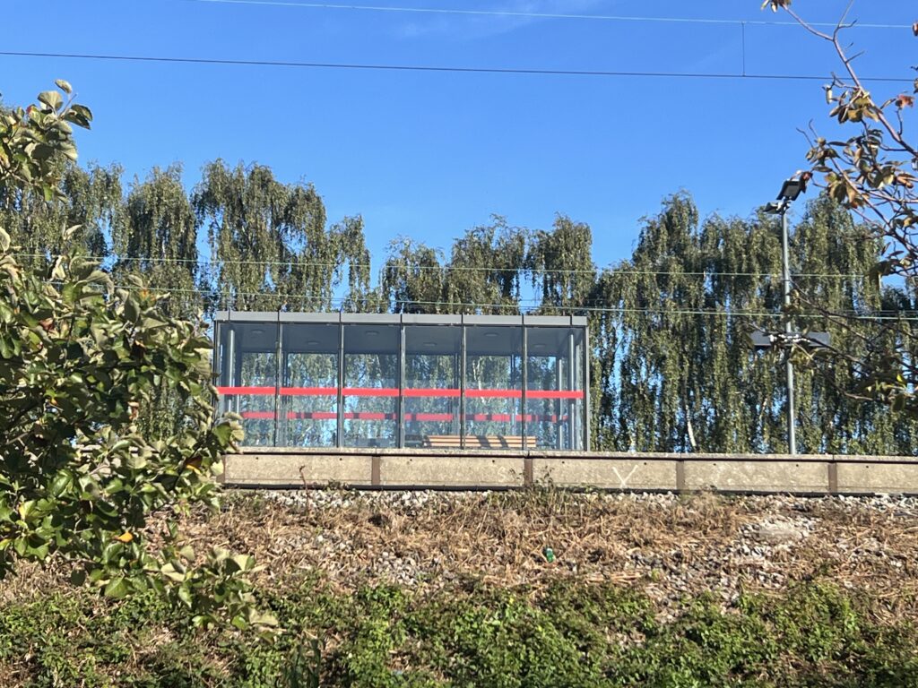 Tæt på stationen
